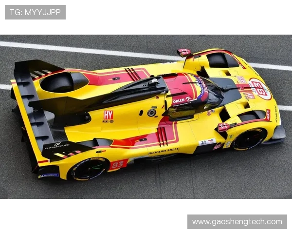 法拉利勒芒三连冠！中国车手叶一飞首登最高领奖台(2)